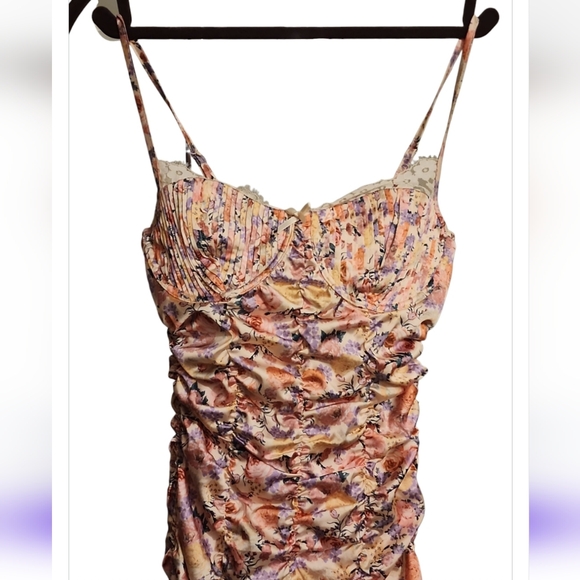 NWOT For Love And Lemons X Victoria Secret Gardenia Floral Ruched Mini Dress XS - Picture 4 of 16